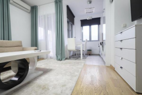 Status-M Apartments Irina